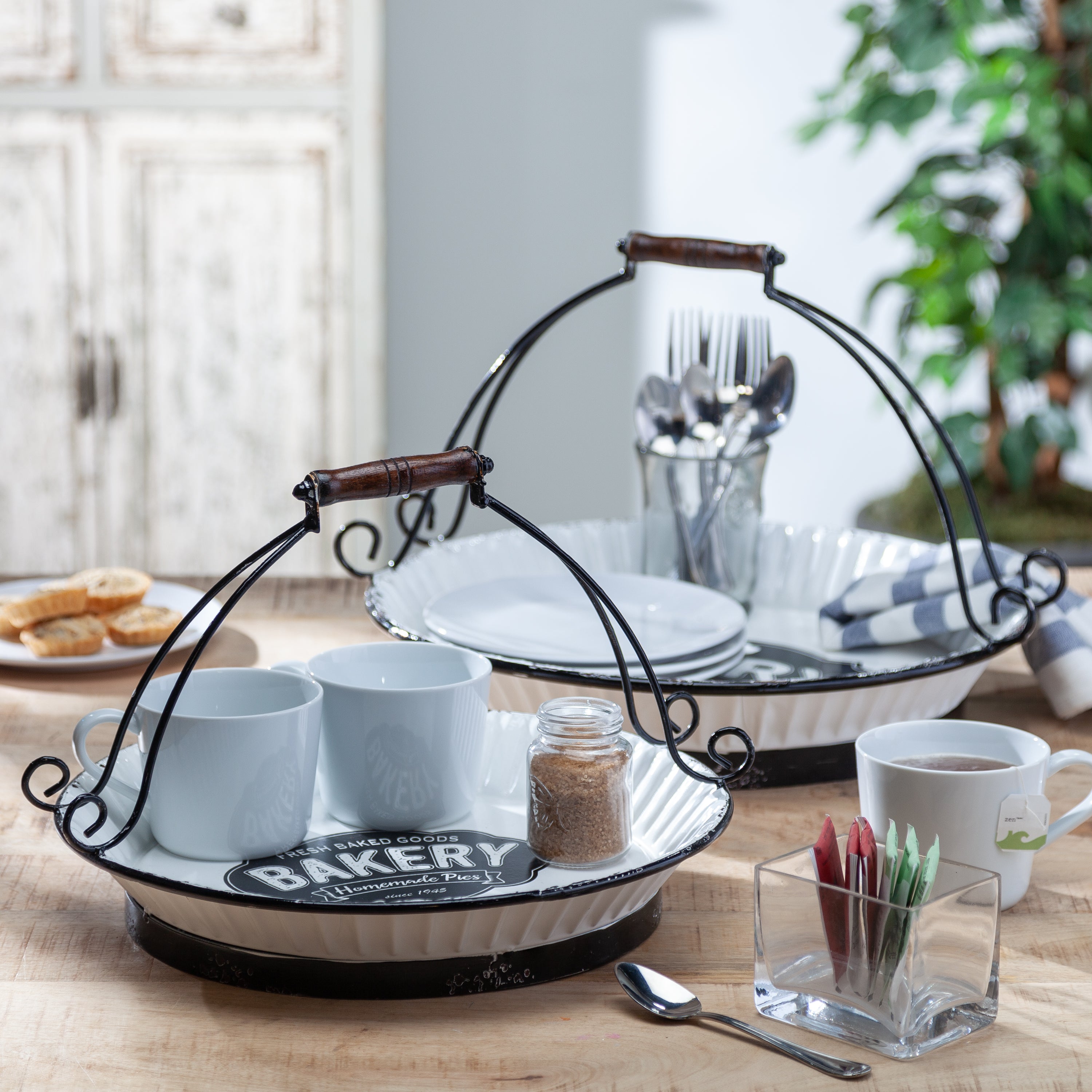 Set of 2 Farmhouse Style Nested Metal Baskets